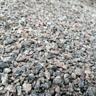 Гранитный отсев 2-5 (25кг)