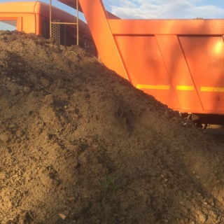 Планировочный грунт / пескогрунт (самосвалом)